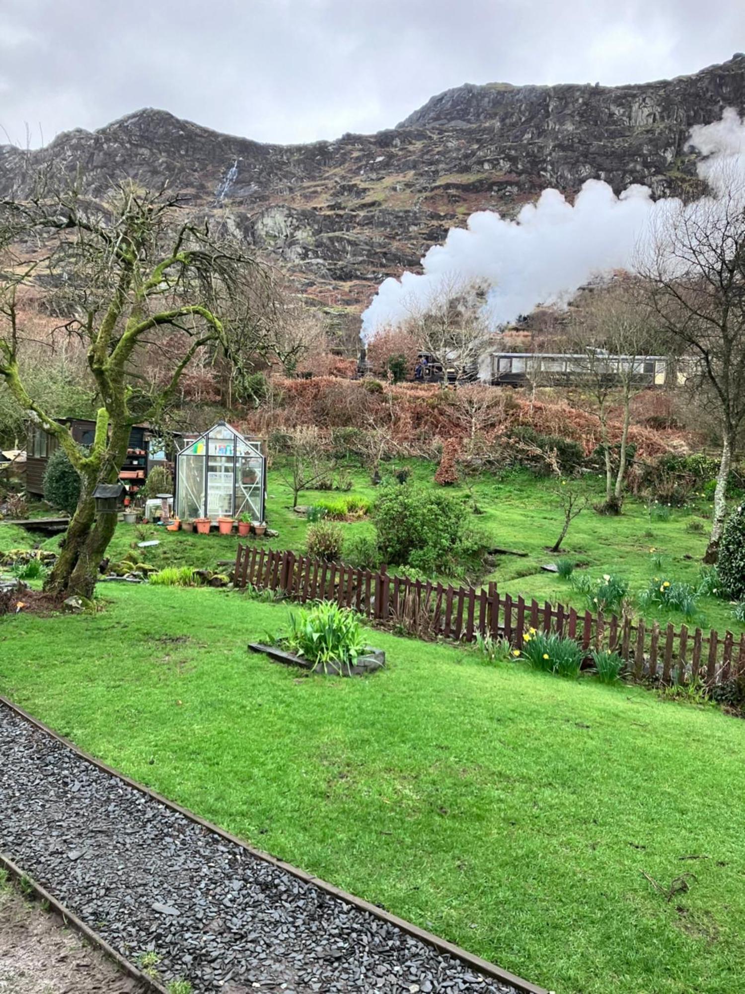 Bryn Elltyd Eco House Konuk evi Blaenau Ffestiniog Dış mekan fotoğraf